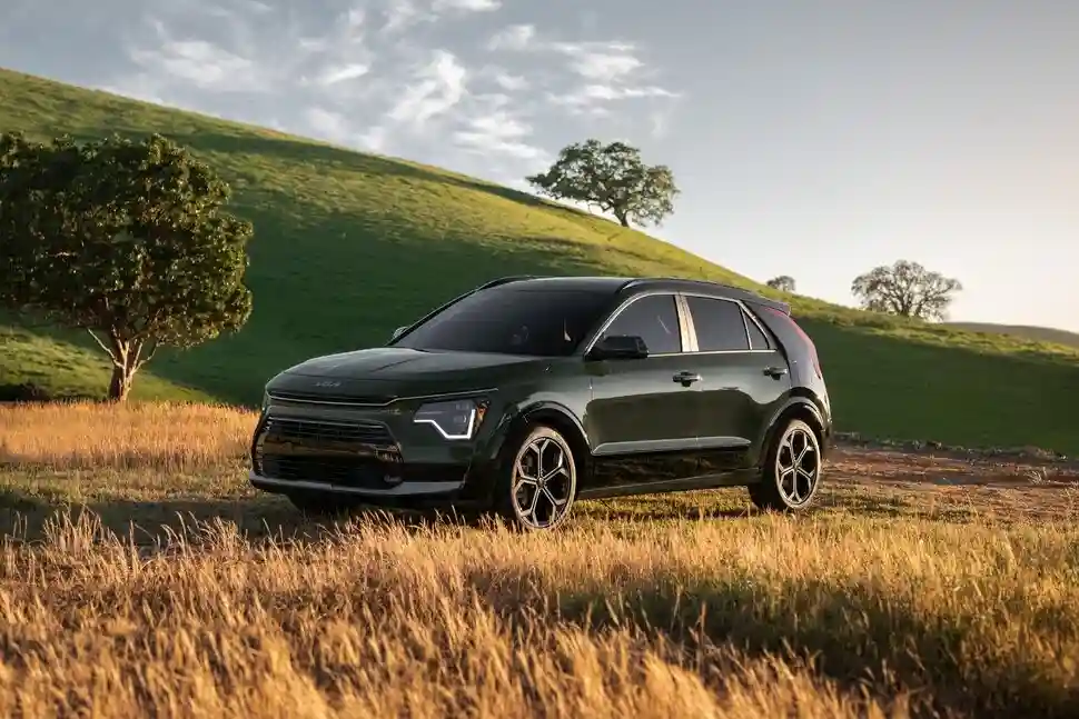 Компактные кроссоверы (SUV) с самым низким расходом топлива —  ТОП 2025