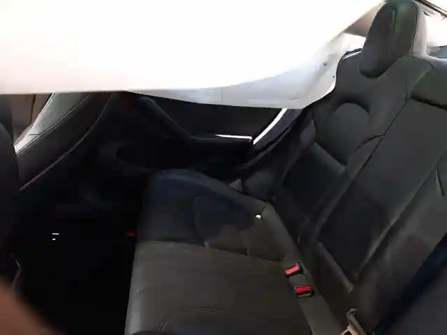 5YJ3E1EA0NF161348 2022 TESLA MODEL 3-5