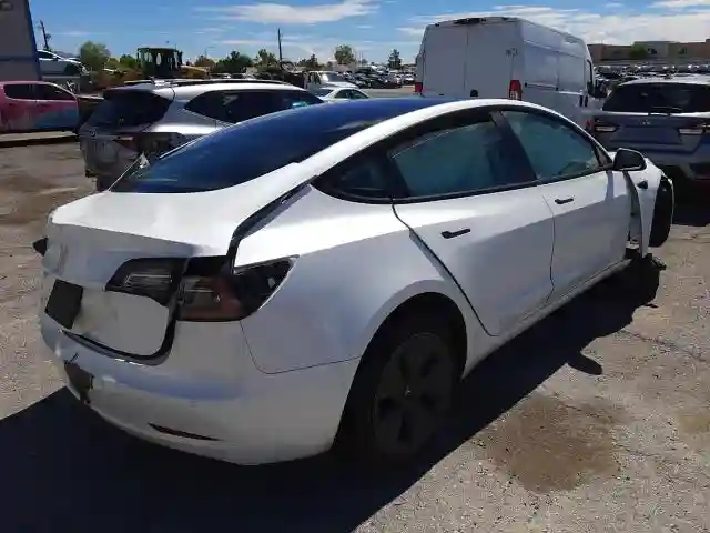 5YJ3E1EA0NF161348 2022 TESLA MODEL 3-3