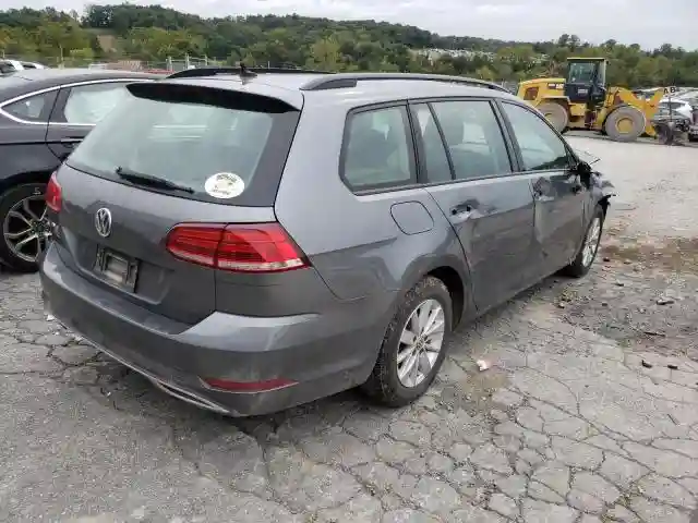 3VWY57AU0KM511588 2019 VOLKSWAGEN GOLF-3