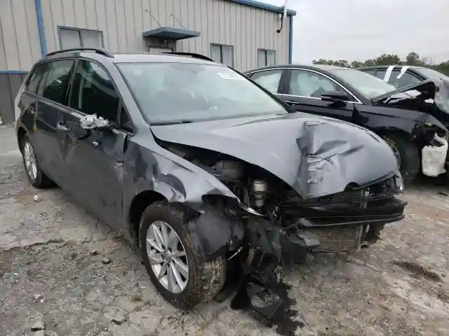 3VWY57AU0KM511588 2019 VOLKSWAGEN GOLF-0