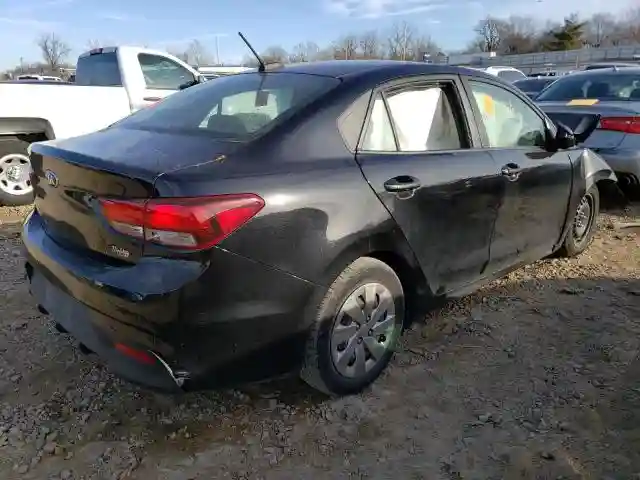 3KPA24AB6JE065353 2018 KIA RIO-2