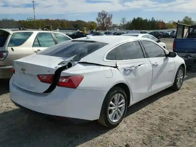 1G1ZE5ST8HF267126 2017 CHEVROLET MALIBU LT-3
