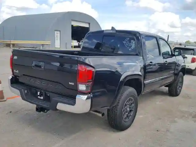 3TMCZ5AN1JM168948 2018 TOYOTA TACOMA DOUBLE CAB-3
