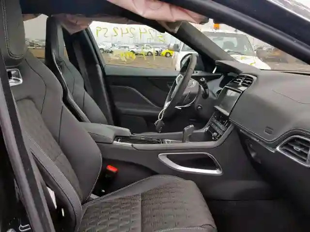 SADCZ2EE1KA607965 2019 JAGUAR F-PACE SVR-4