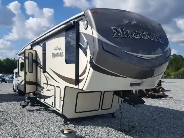 4TDF36129F4700912 2015 KEYSTONE MONTANA-0