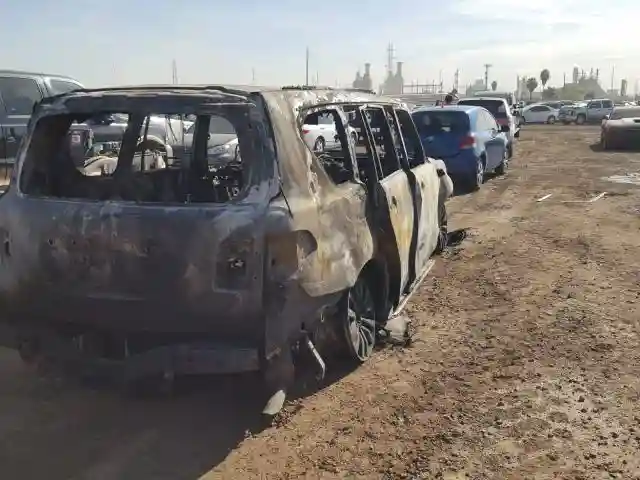 JN8AY2ND1J9053845 2018 NISSAN ARMADA SV-3