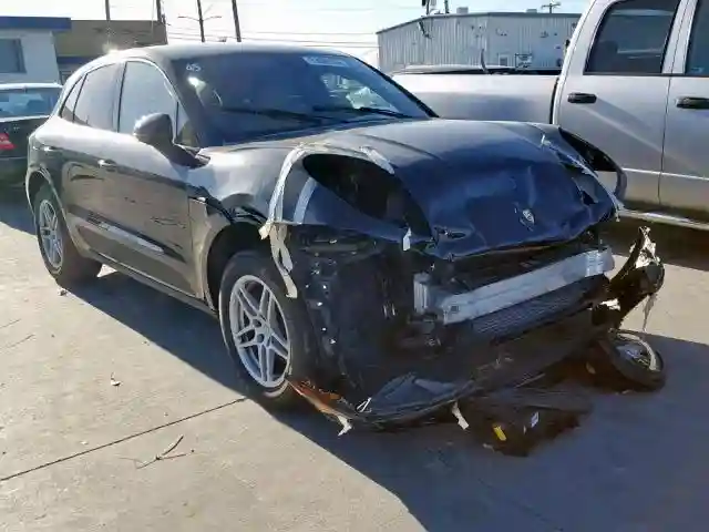 WP1AA2A57HLB82635 2017 PORSCHE MACAN-0