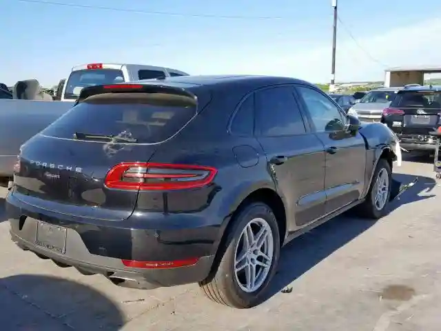 WP1AA2A57HLB82635 2017 PORSCHE MACAN-3