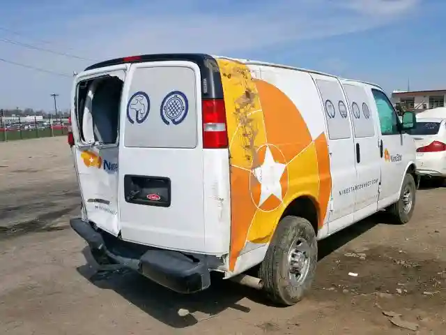 1GCWGAFP6K1159117 2019 CHEVROLET EXPRESS G2500-3