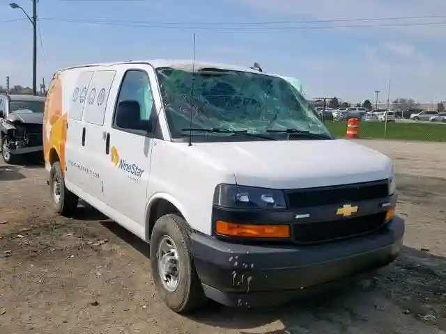 1GCWGAFP6K1159117 2019 CHEVROLET EXPRESS G2500-0