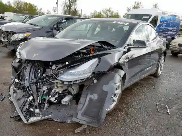5YJ3E1EB3JF111286 2018 TESLA MODEL 3-1