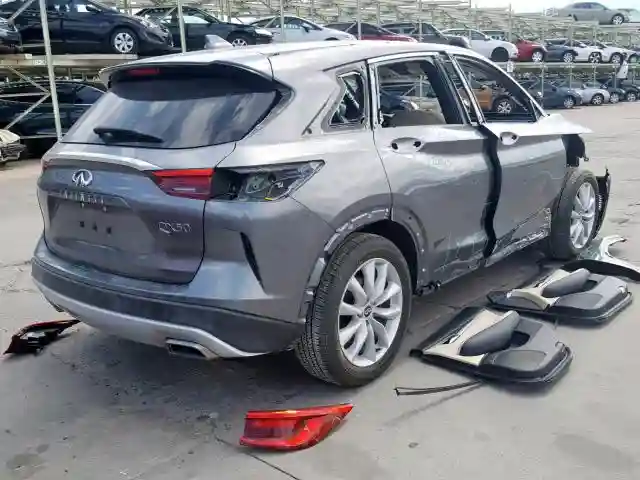 3PCAJ5M39KF107135 2019 INFINITI QX50 ESSENTIAL-3
