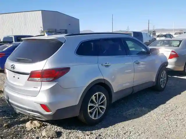 KM8SMDHF2HU212119 2017 HYUNDAI SANTA FE SE-3