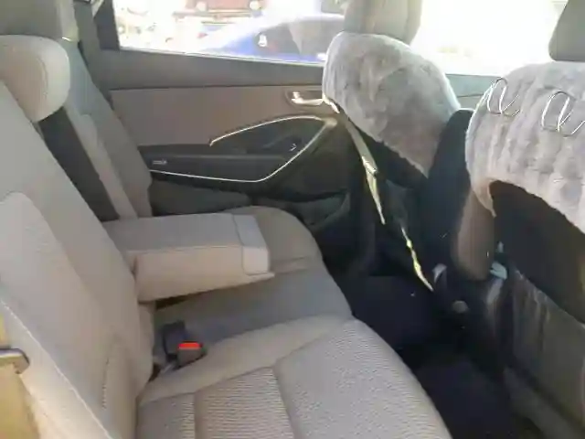 KM8SMDHF2HU212119 2017 HYUNDAI SANTA FE SE-5