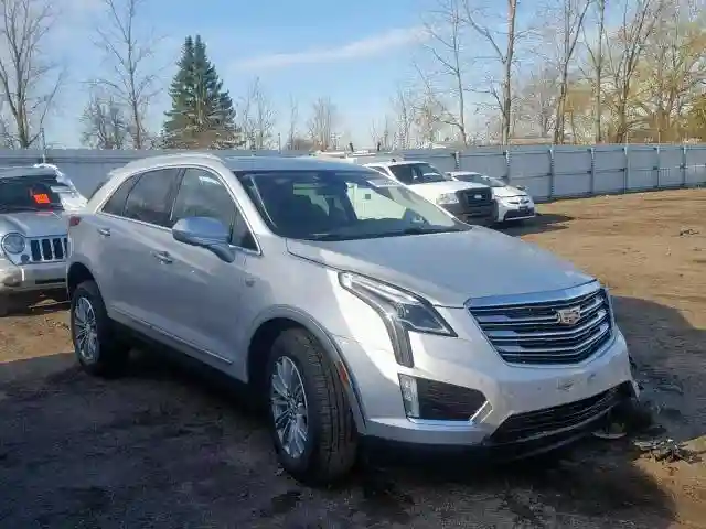 1GYKNDRSXHZ281926 2017 CADILLAC XT5 LUXURY-0