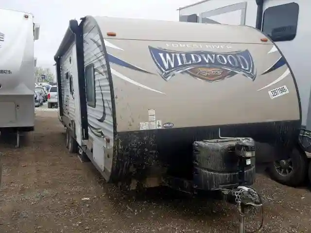 4X4TWDC23J7357904 2018 WILDWOOD WILDWOOD-0