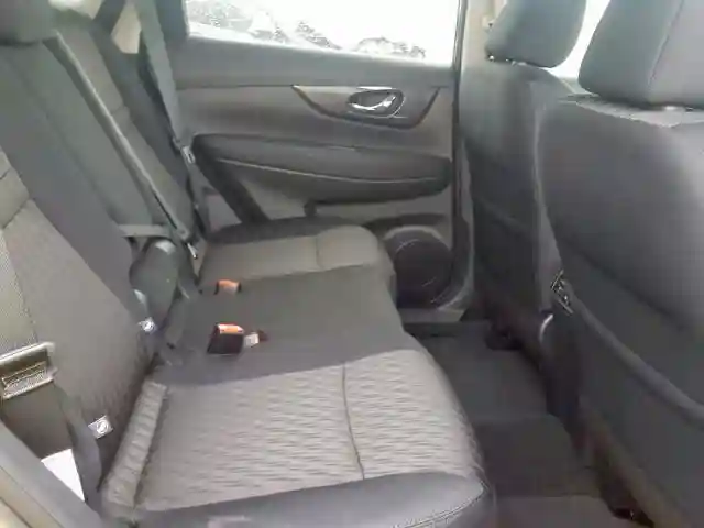 5N1AT2MT4JC817124 2018 NISSAN ROGUE S-5