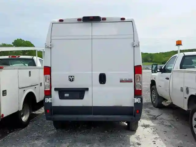 3C6TRVDG5JE100599 2018 RAM PROMASTER 2500 2500 HIGH-5