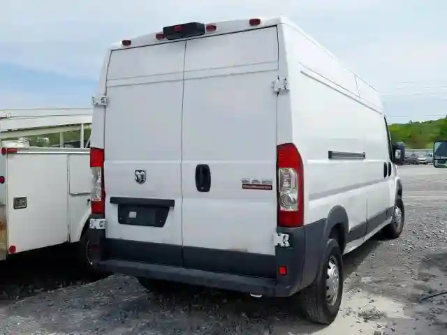 3C6TRVDG5JE100599 2018 RAM PROMASTER 2500 2500 HIGH-3