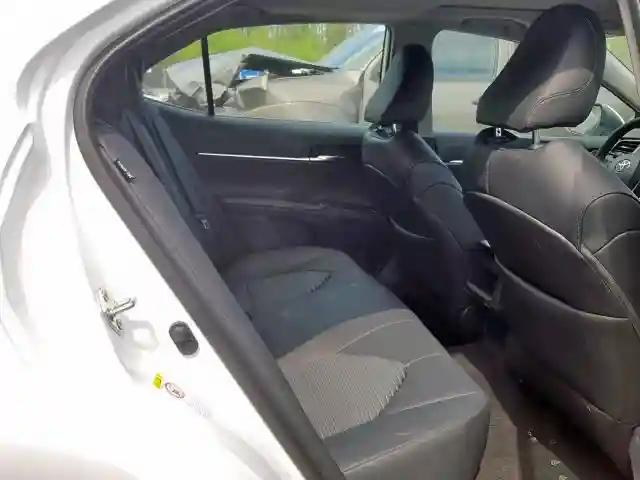 4T1B11HKXKU761062 2019 TOYOTA CAMRY L-5