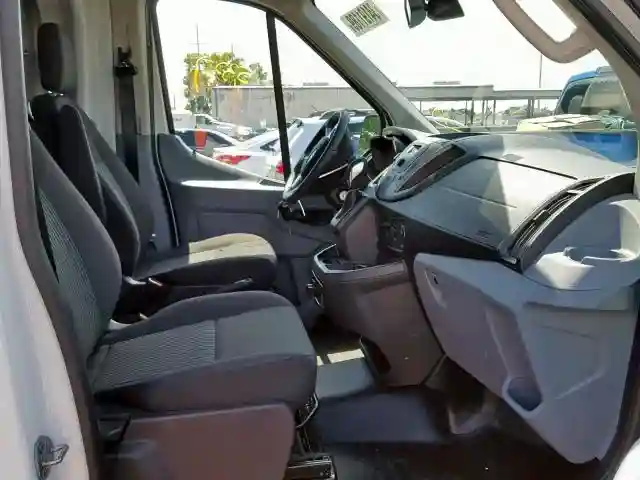 1FDBW5PM2JKB55440 2018 FORD TRANSIT T-350-4