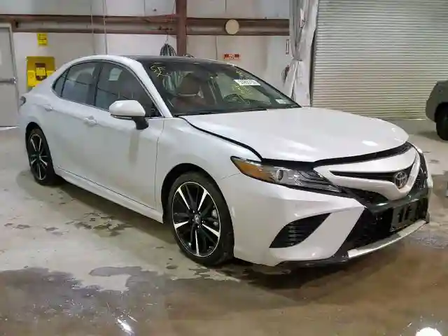 4T1B61HK4JU009518 2018 TOYOTA CAMRY XSE-0