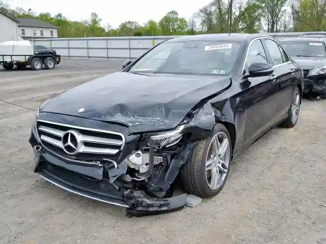 WDDZF4KB9HA207946 2017 MERCEDES-BENZ E 300 4MATIC-1