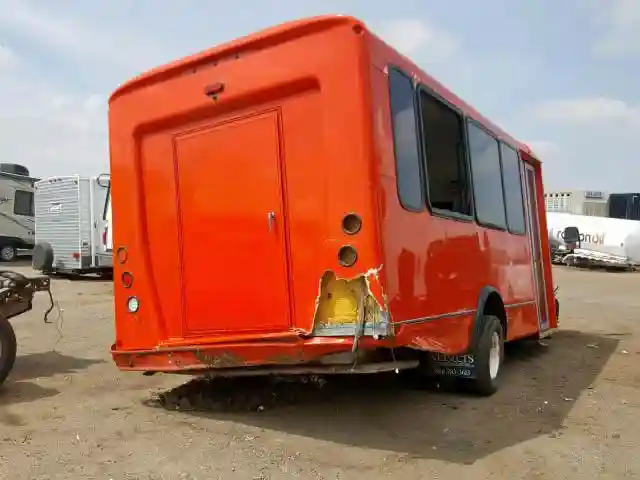 1FDFE4FS5HDC57165 2017 FORD ECONOLINE E450 SUPER DUTY CUTAWAY VAN-3