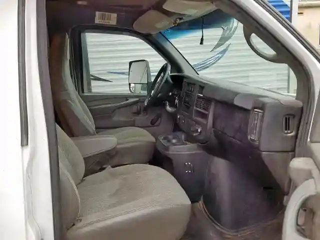 1GD373CG3F1145826 2015 GMC SAVANA CUTAWAY G3500-4