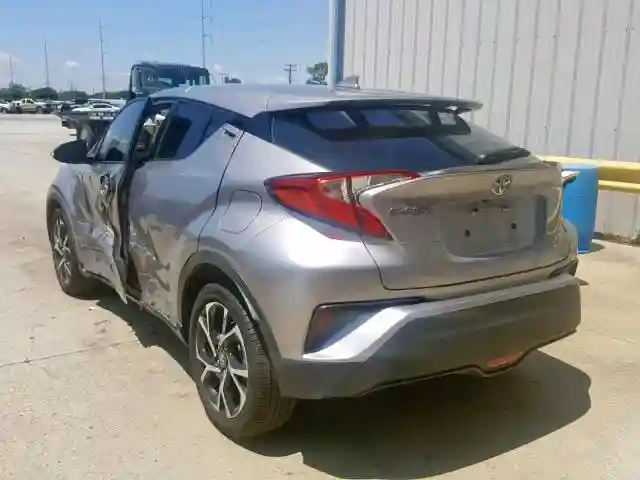 NMTKHMBX6JR057609 2018 TOYOTA C-HR XLE-2