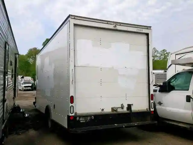 1GD373CG3F1145826 2015 GMC SAVANA CUTAWAY G3500-2