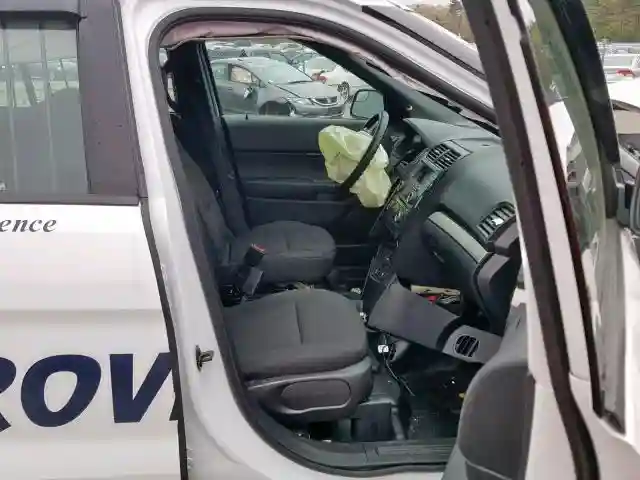 1FM5K8AR7HGE13382 2017 FORD EXPLORER POLICE INTERCEPTOR-4