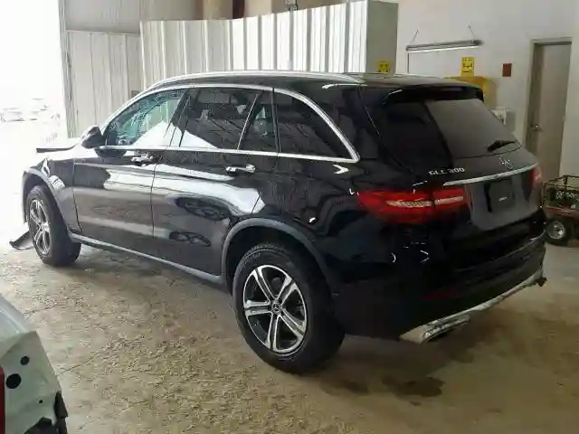 WDC0G4JB6JV092393 2018 MERCEDES-BENZ GLC 300-2