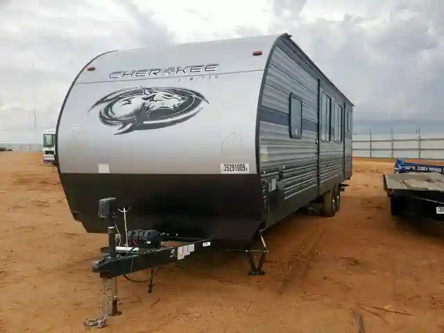 4X4TCKF26KX138753 2019 WILDWOOD CHEROKEE-1