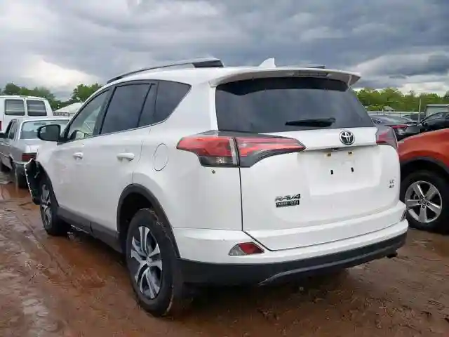 JTMBFREV9JJ727052 2018 TOYOTA RAV4 LE-2