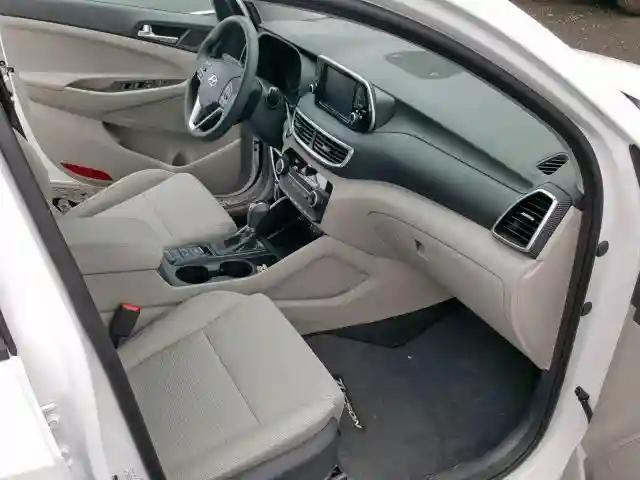 KM8J3CA49KU850926 2019 HYUNDAI TUCSON LIMITED-4