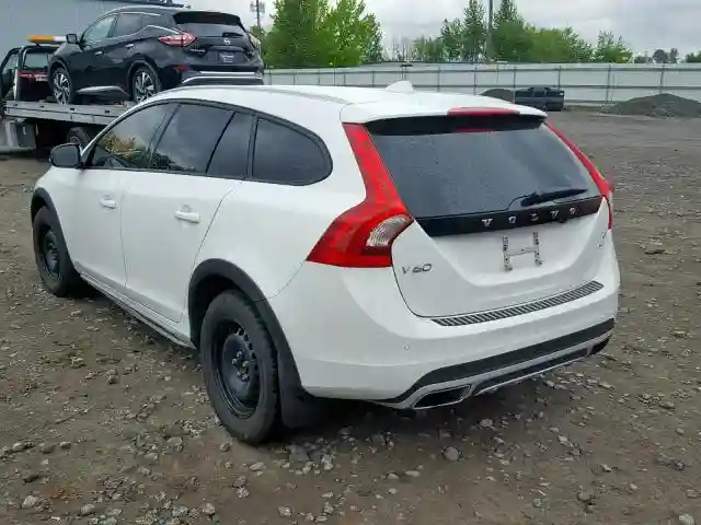 YV4612HK9G1013498 2016 VOLVO V60 CROSS COUNTRY PREMIER-2