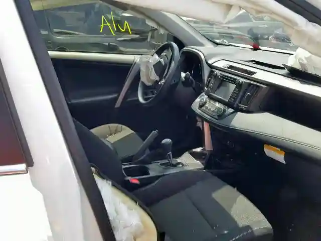 JTMRJREV6JD227765 2018 TOYOTA RAV4 HV LE-4
