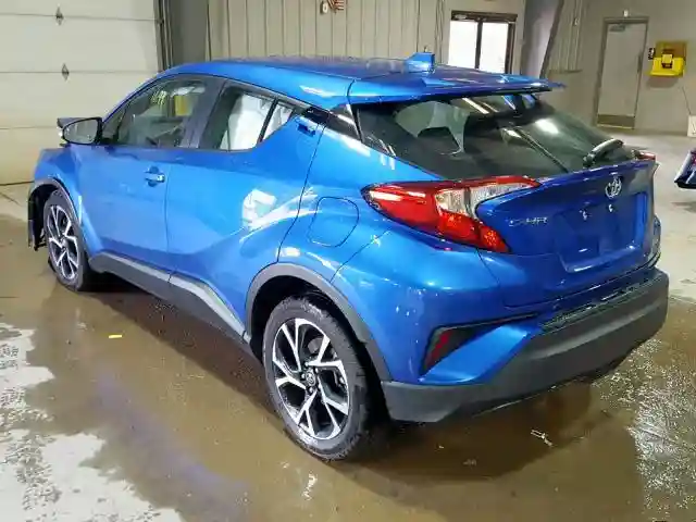 NMTKHMBX2KR084386 2019 TOYOTA C-HR XLE-2