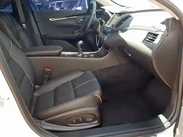 2G1105S36K9122663 2019 CHEVROLET IMPALA PREMIER-4