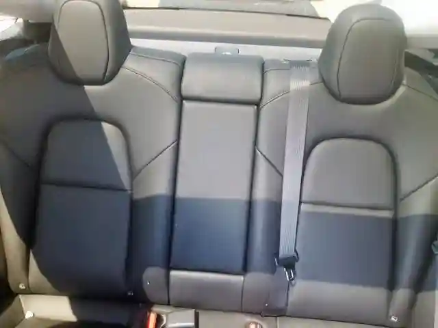 5YJ3E1EAXKF331937 2019 TESLA MODEL 3-5