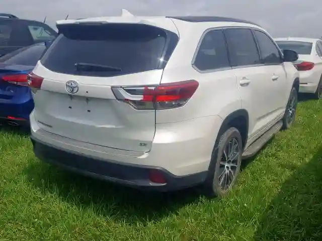 5TDKZRFH9HS516754 2017 TOYOTA HIGHLANDER SE-3
