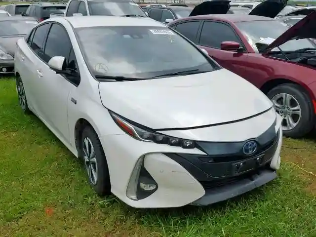 JTDKARFP3J3075404 2018 TOYOTA PRIUS PRIME-0