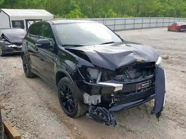 JA4AR3AU9JU015730 2018 MITSUBISHI OUTLANDER SPORT ES-0
