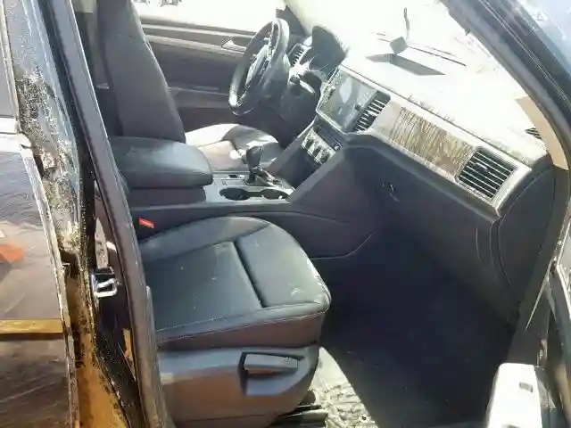 1V2DR2CA4JC548282 2018 VOLKSWAGEN ATLAS SE-4