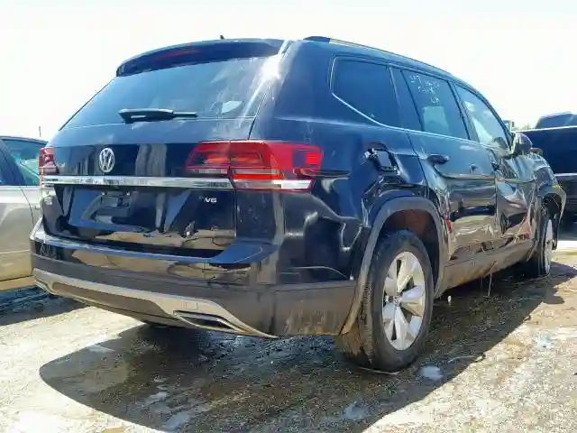 1V2DR2CA4JC548282 2018 VOLKSWAGEN ATLAS SE-3