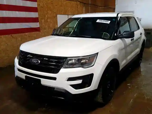 1FM5K8AR6HGB15793 2017 FORD EXPLORER POLICE INTERCEPTOR-1
