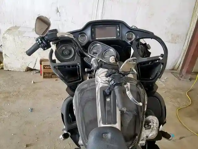 1HD1KGD17JB686097 2018 HARLEY-DAVIDSON FLTRU-4