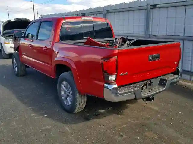 3TMCZ5AN0JM182114 2018 TOYOTA TACOMA DOUBLE CAB-2